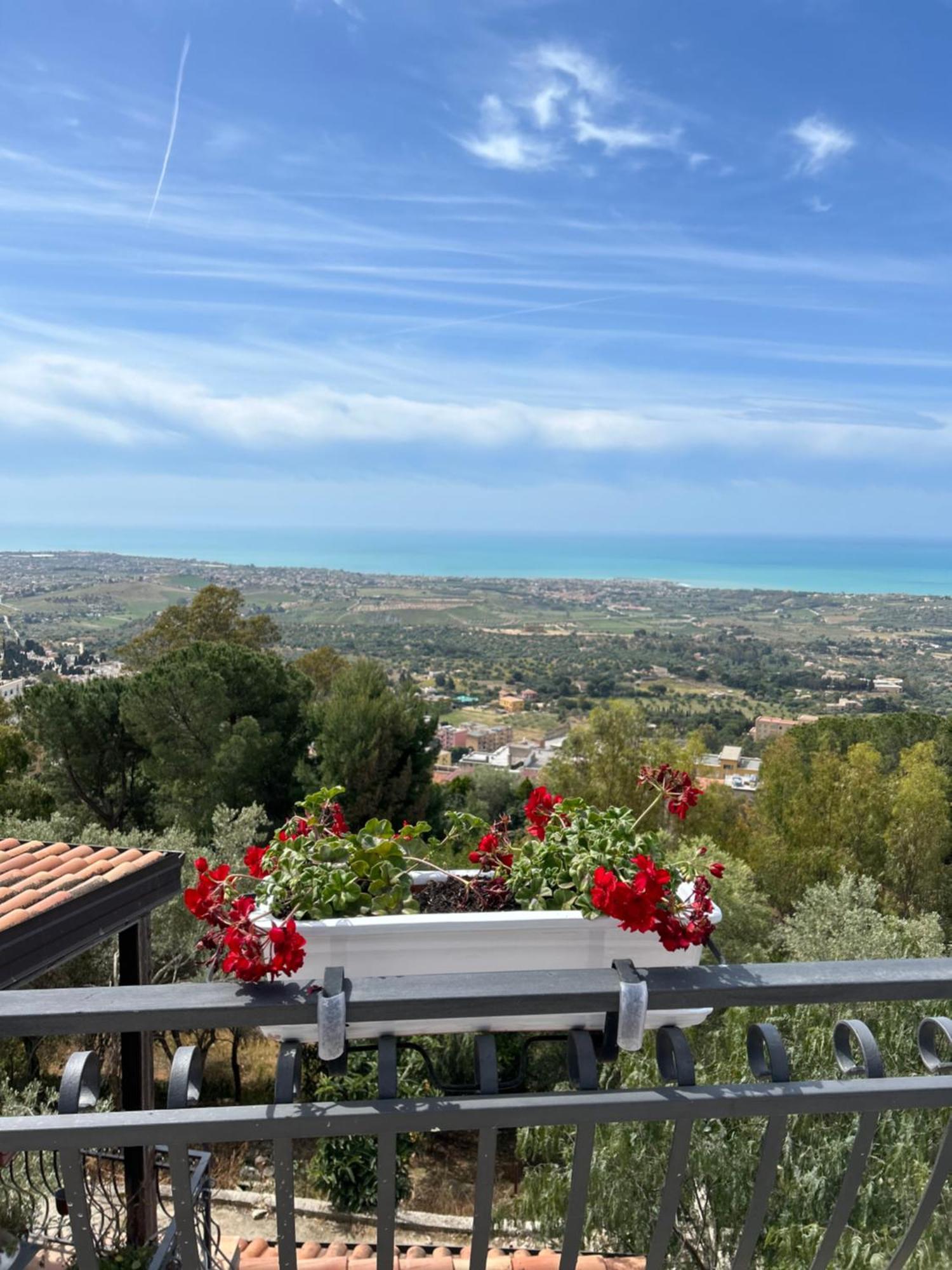 مبيت وإفطار أغريجنتو La Casa Di Pippo Flora المظهر الخارجي الصورة